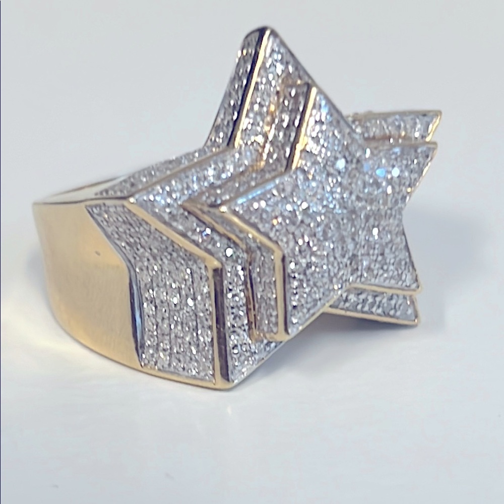 14 karat gold, and pave diamond Star Ring